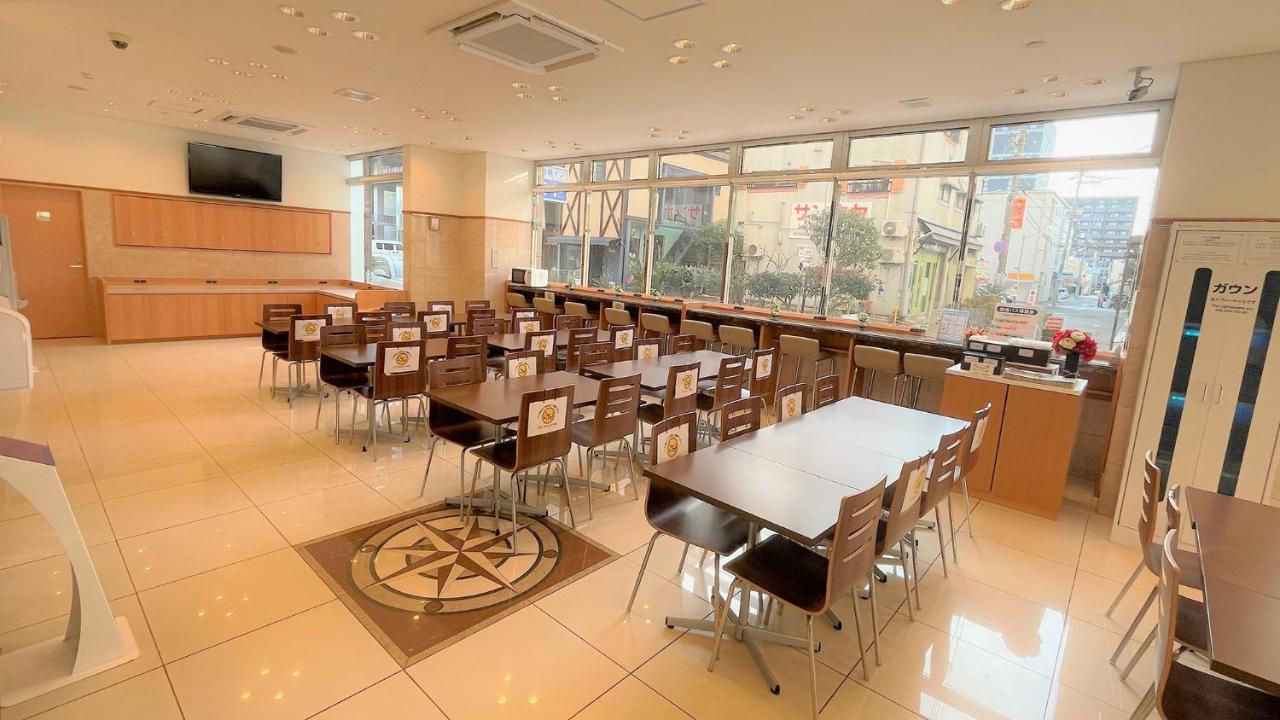 Toyoko Inn Okayama Eki Nishi Guchi Hiroba Esterno foto