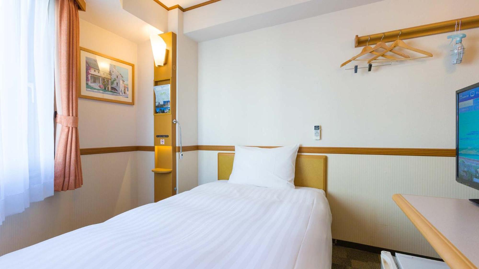 Toyoko Inn Okayama Eki Nishi Guchi Hiroba Camera foto